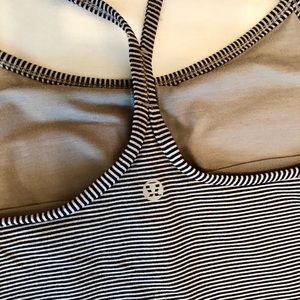 Lululemon racerback tank sports bra